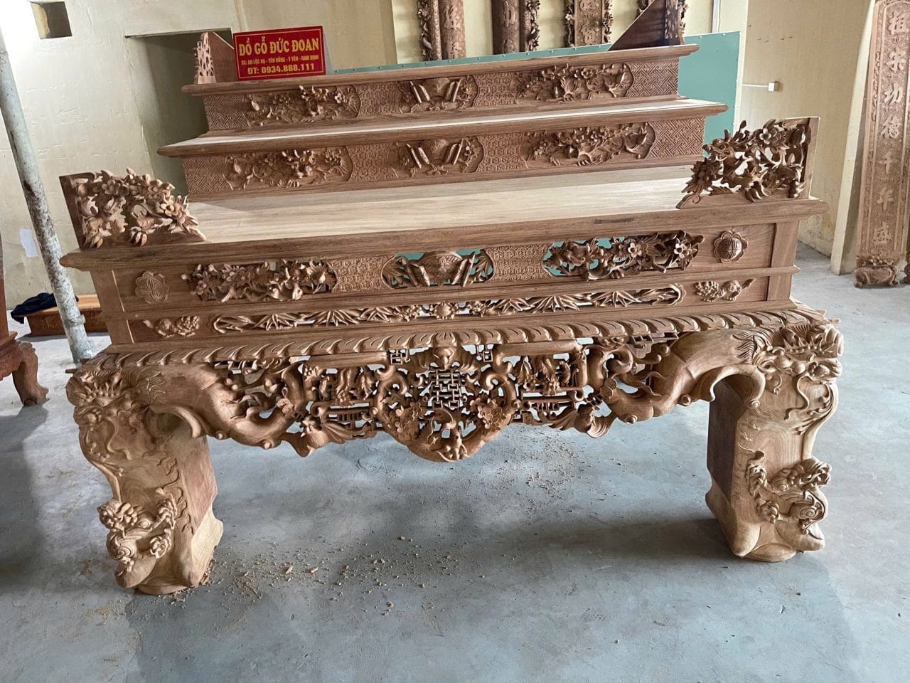 Các mẫu sập thờ tam cấp - Ảnh 4